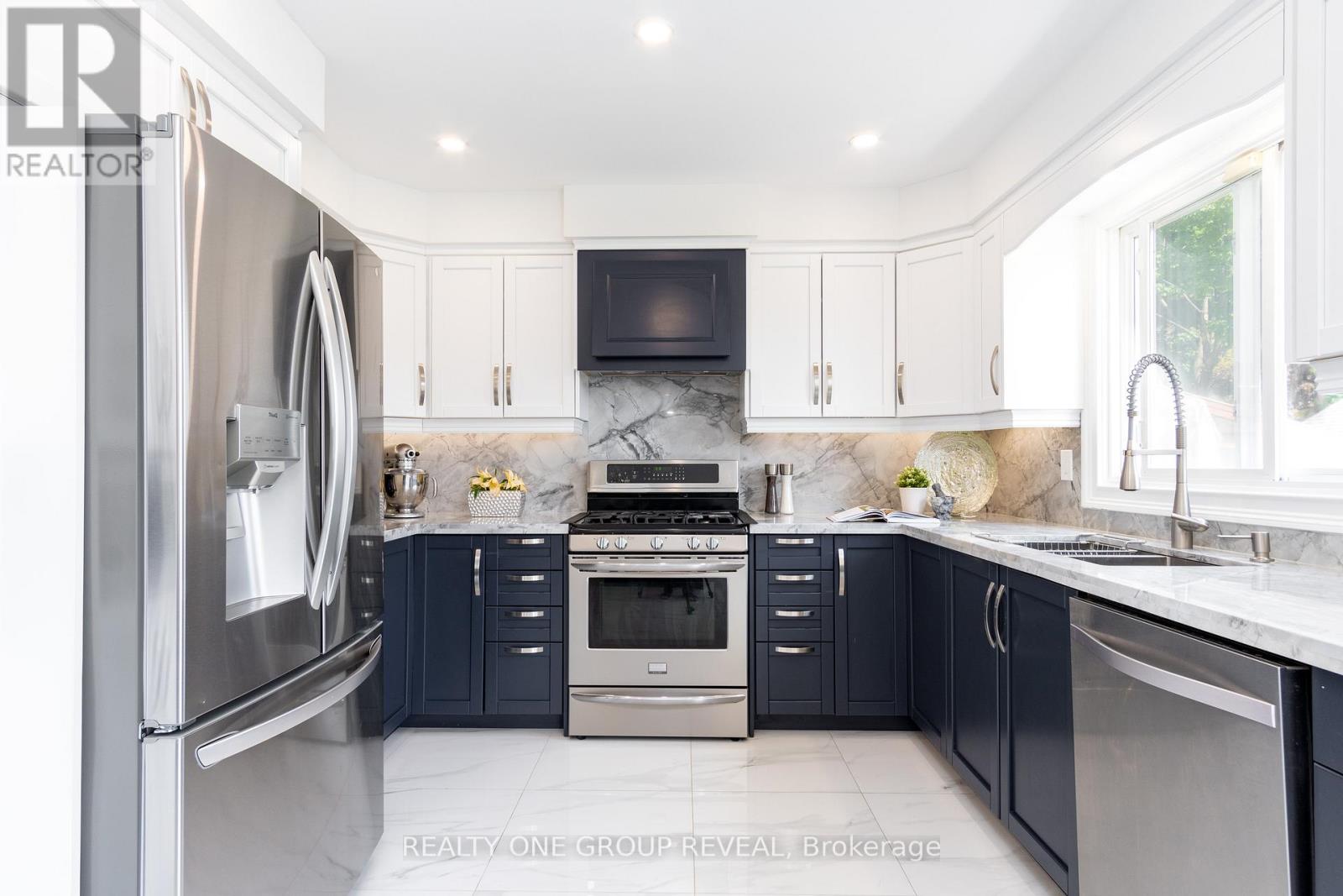 124 BATHGATE DRIVE - 14