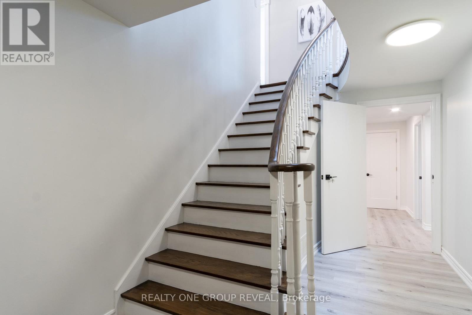 124 BATHGATE DRIVE - 27