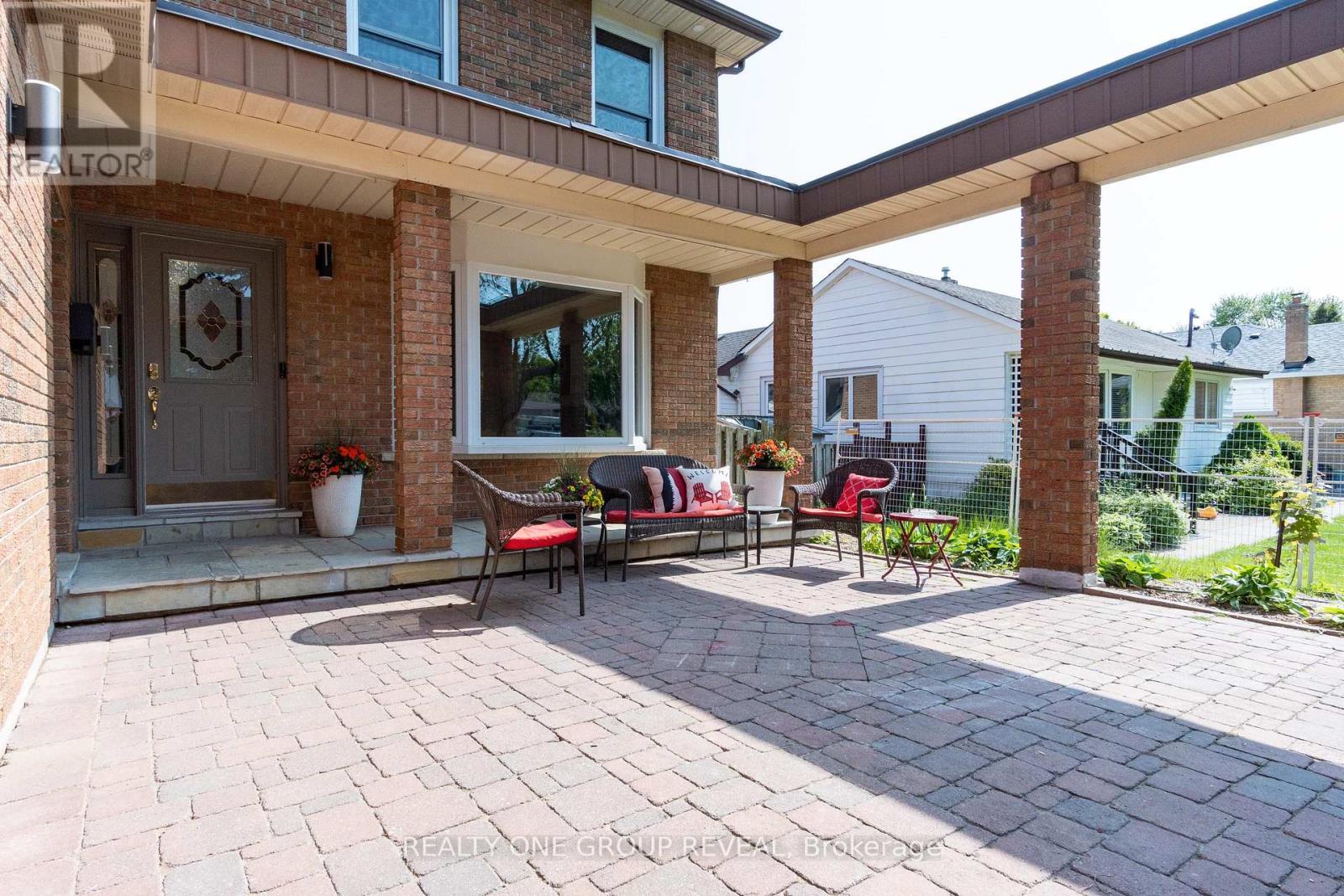 124 BATHGATE DRIVE - 3