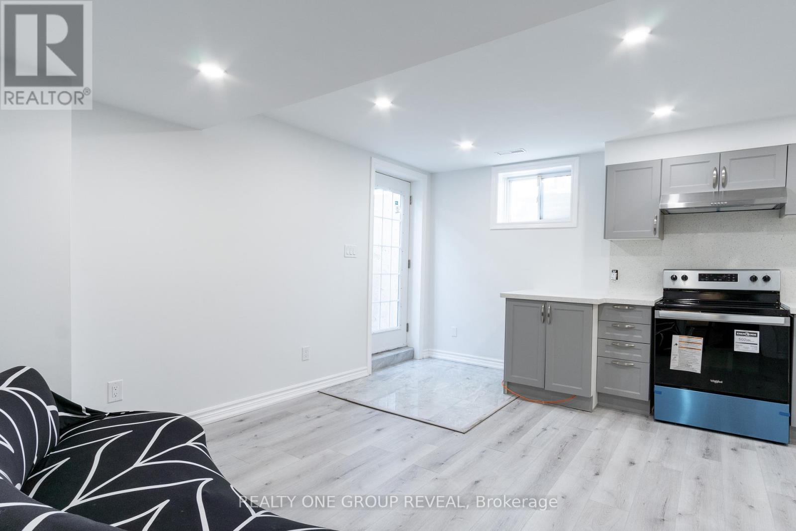 124 BATHGATE DRIVE - 32