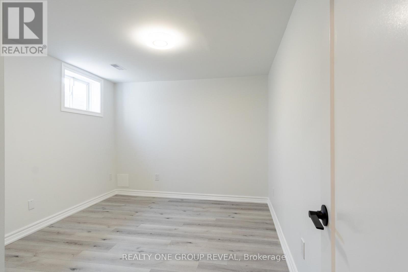124 BATHGATE DRIVE - 36
