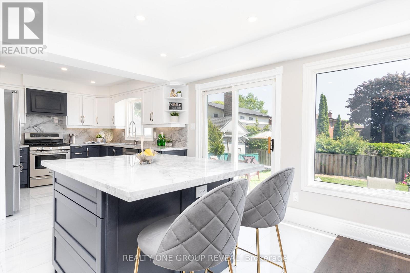 124 BATHGATE DRIVE - 7