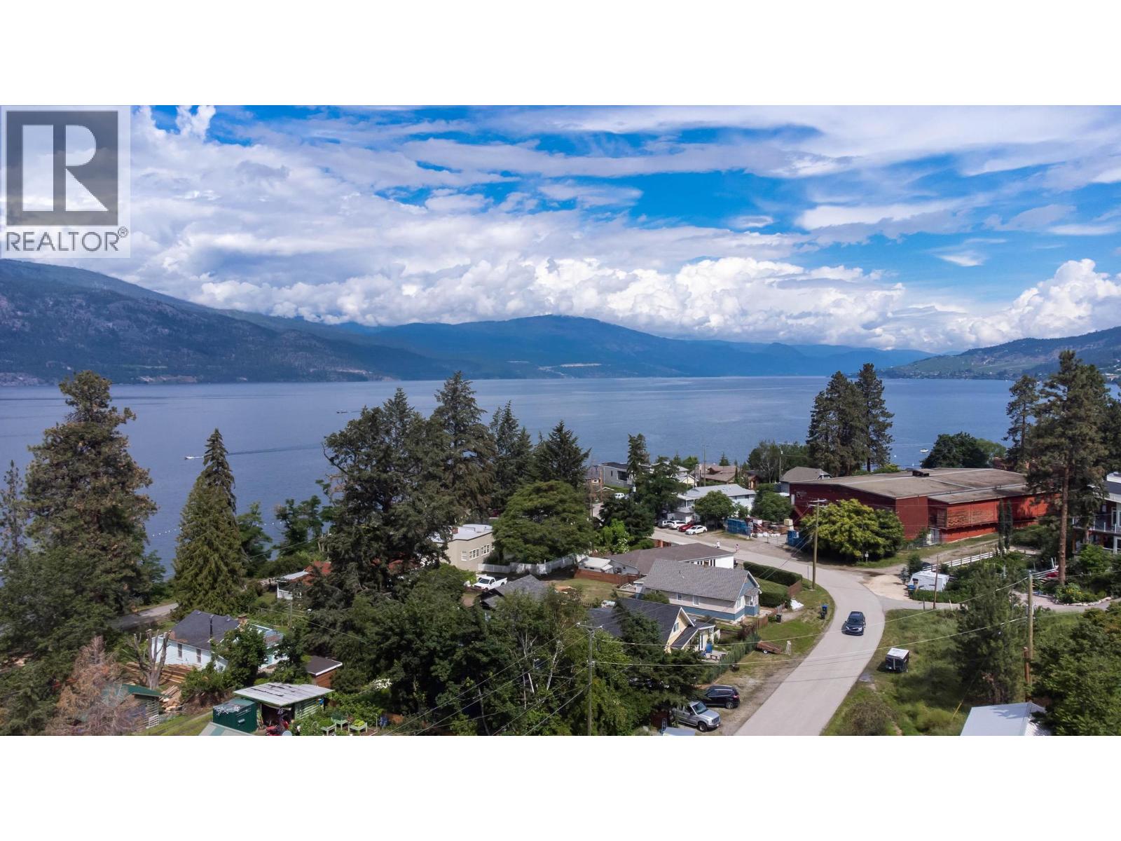  11263 Maddock Avenue, Lake Country
