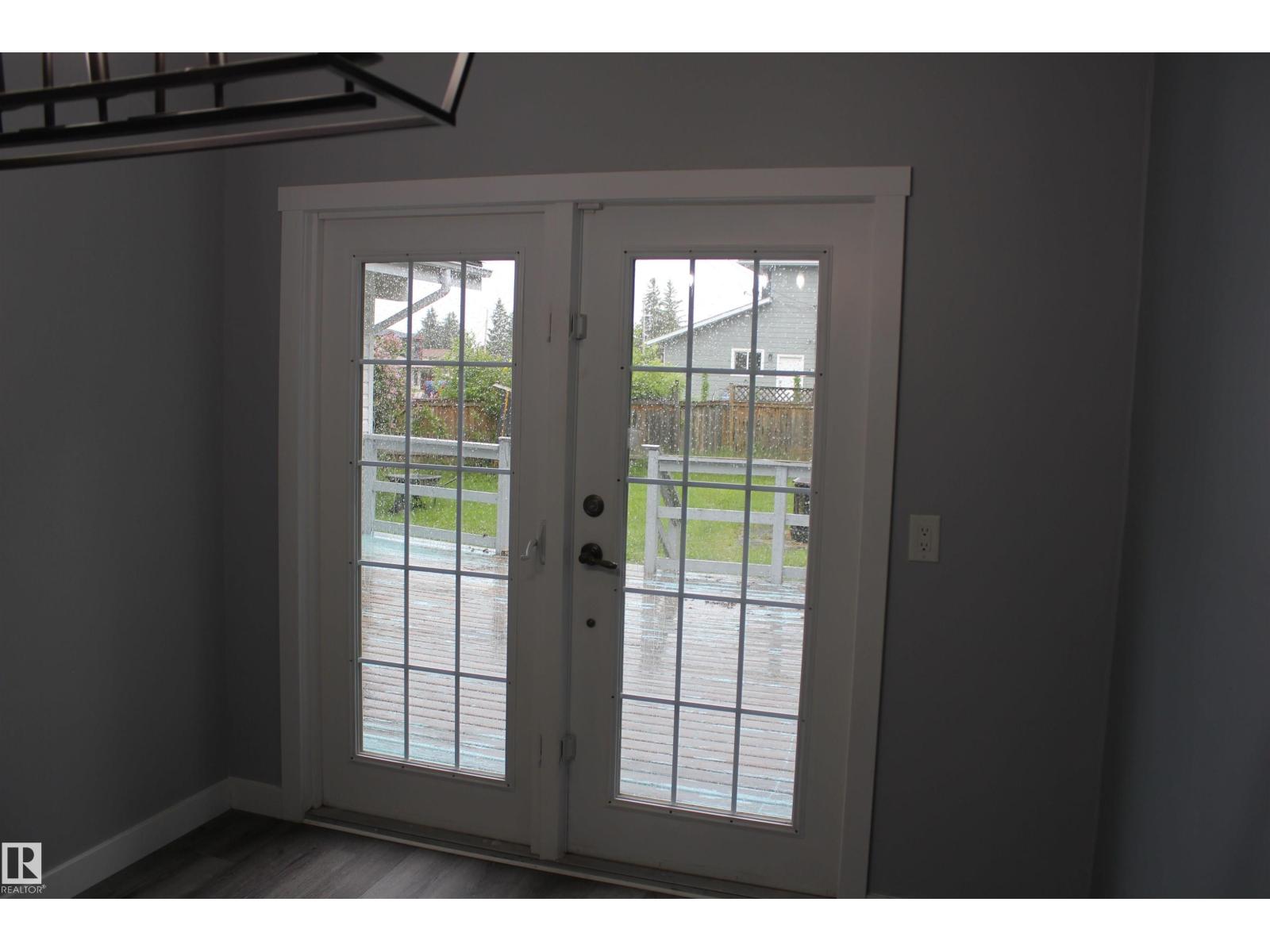 5201 Ravine Dr - 6