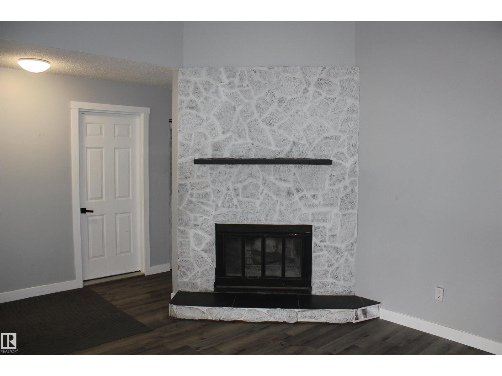 5201 Ravine Dr - 3
