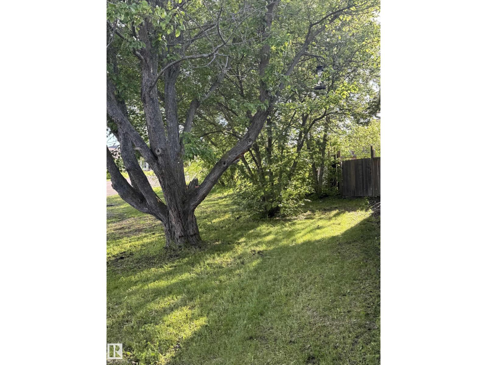 5201 Ravine Dr - 54