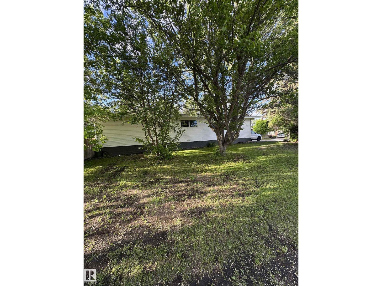 5201 Ravine Dr - 55