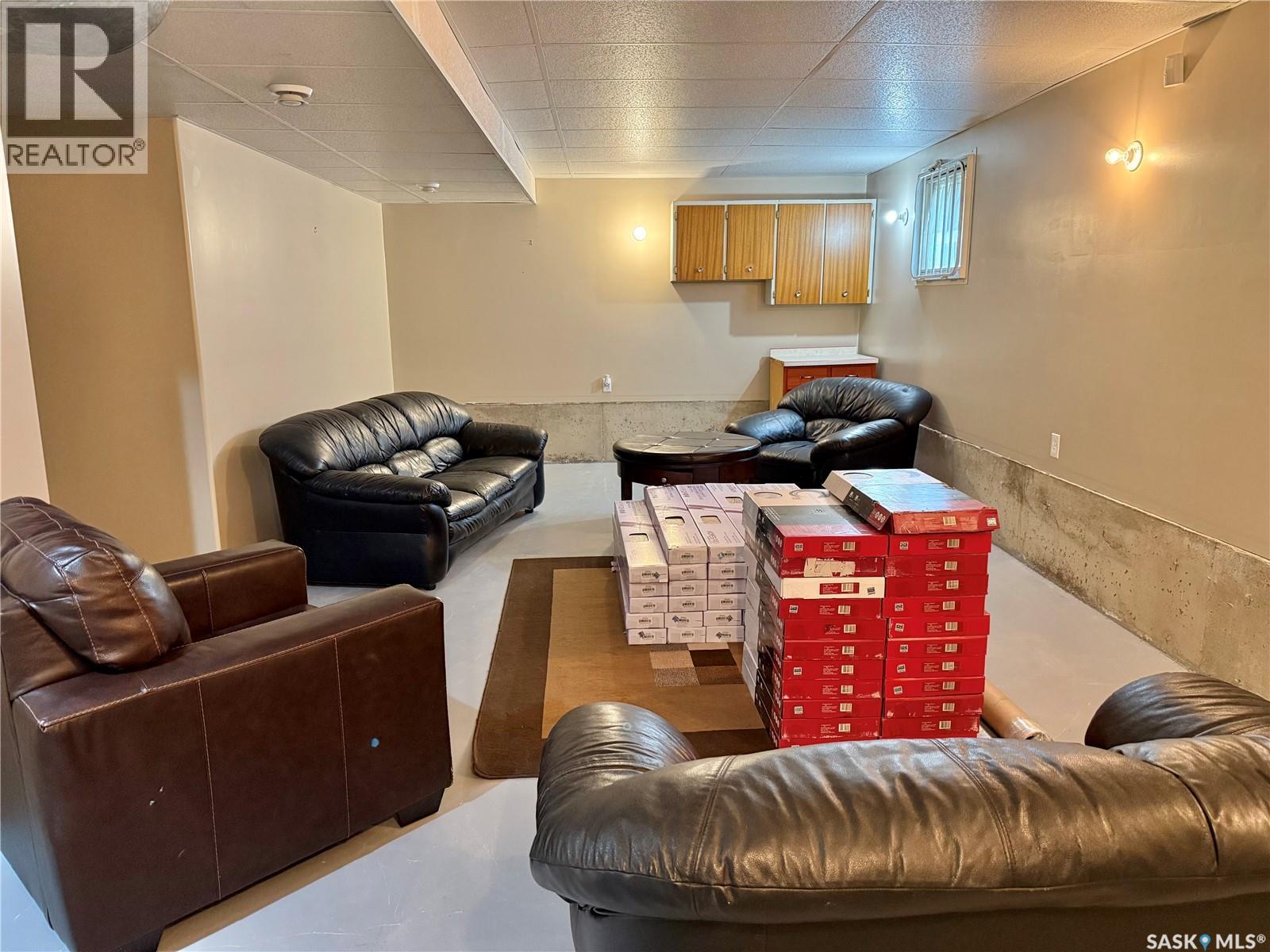 125 2nd STREET E - 24