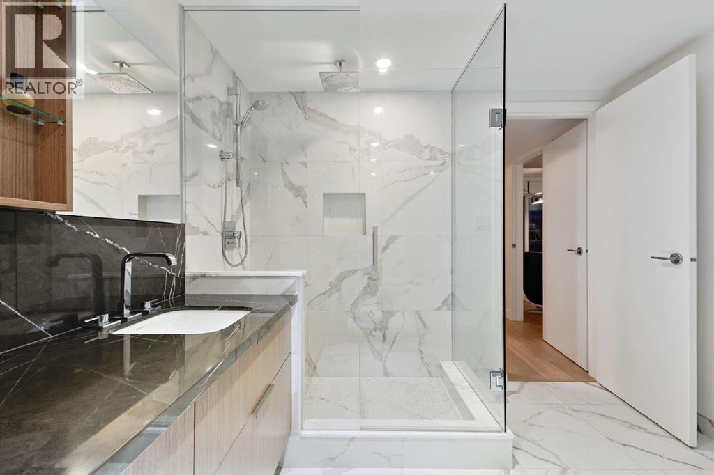 #104 128 Waterfront Court SW - 18