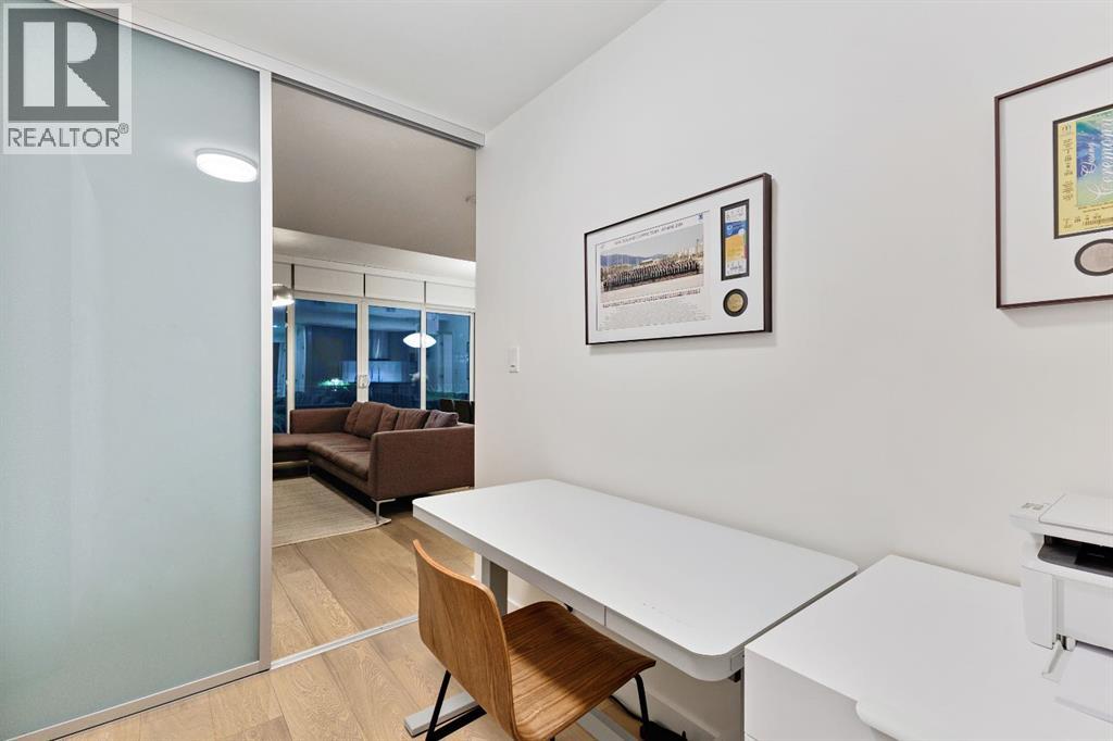 #104 128 Waterfront Court SW - 23