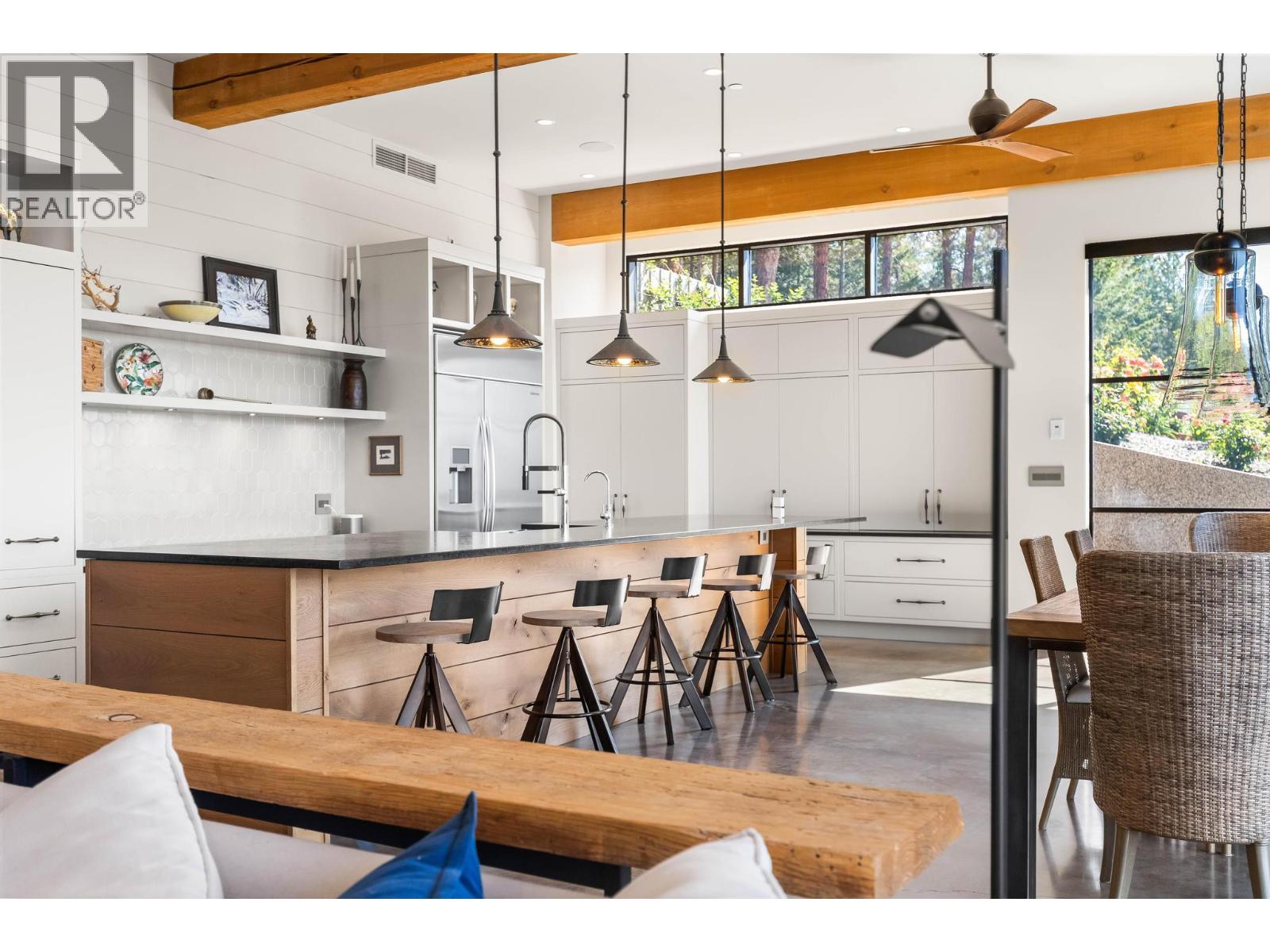 26 Commonage Road - 28