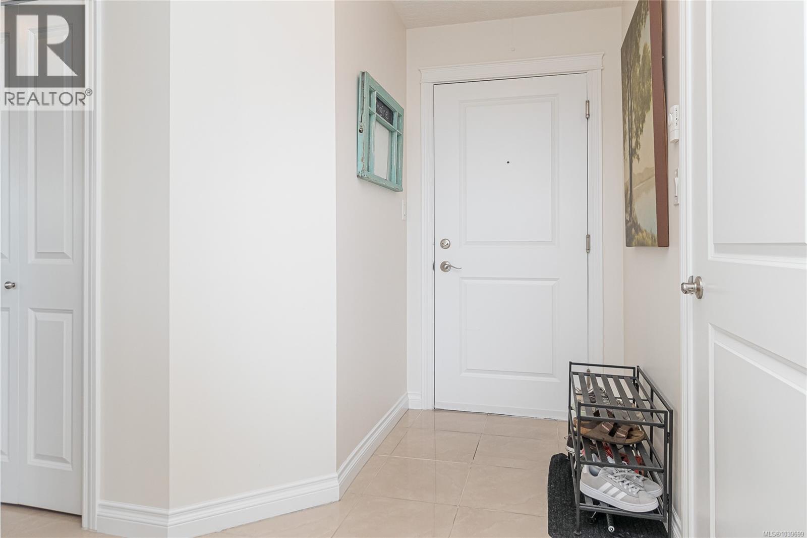 #406 4536 Viewmont Ave - 12