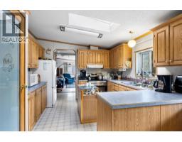Primary Bedroom - 1120 Yellowhead Highway S, Mclure, BC V0E2H0 Photo 14