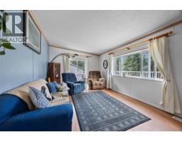 Den - 1120 Yellowhead Highway S, Mclure, BC V0E2H0 Photo 10