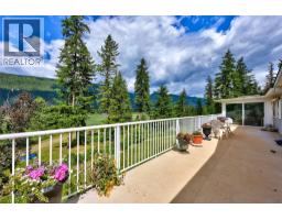 Kitchen - 1120 Yellowhead Highway S, Mclure, BC V0E2H0 Photo 16