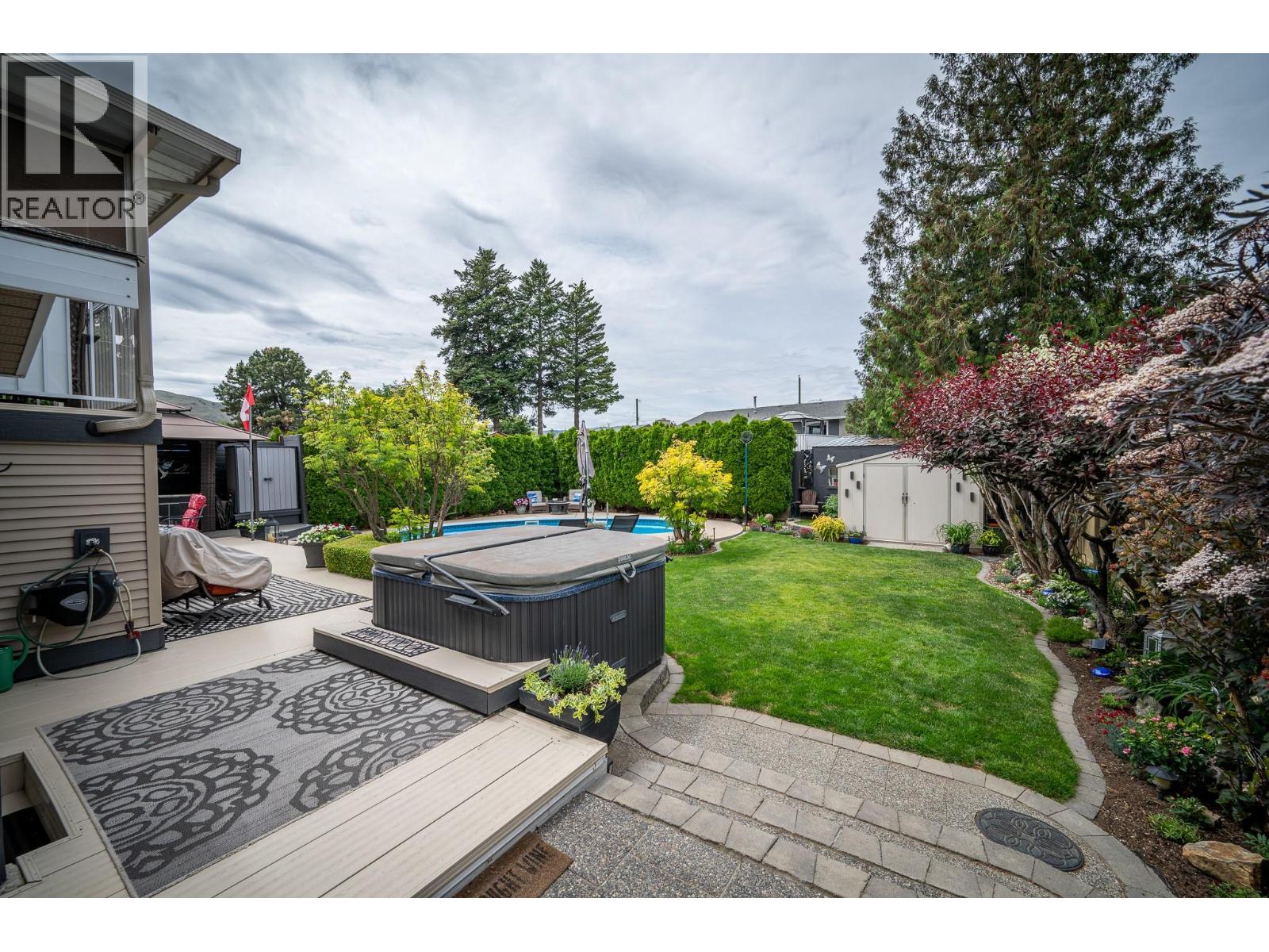 1026 Crestline Street - 40