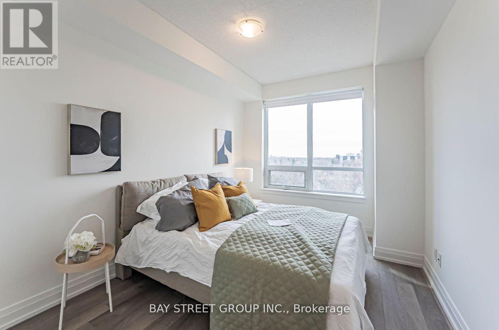 #718 7167 YONGE STREET - 28