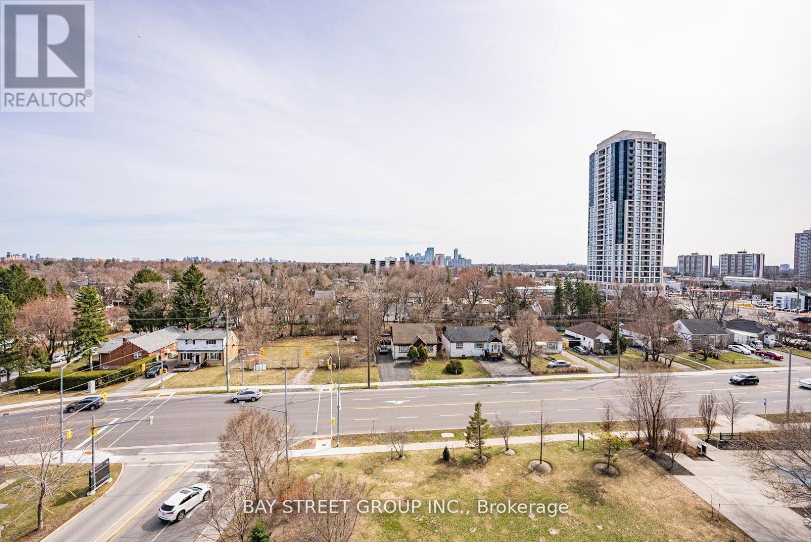 #718 7167 YONGE STREET - 31