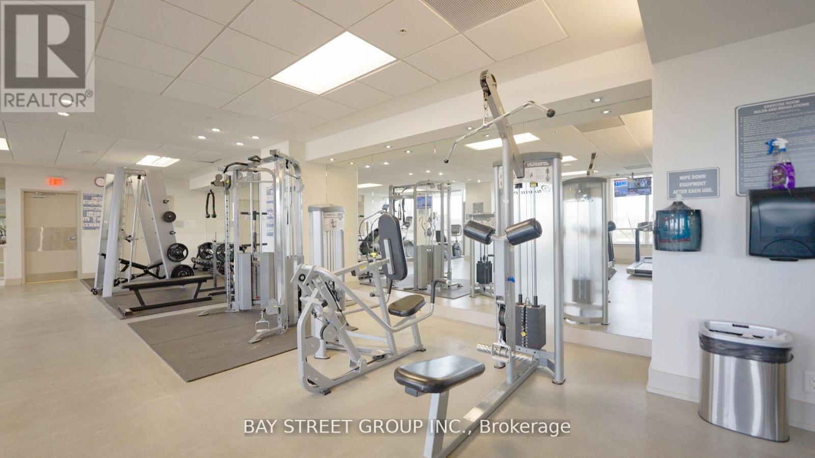 #718 7167 YONGE STREET - 33