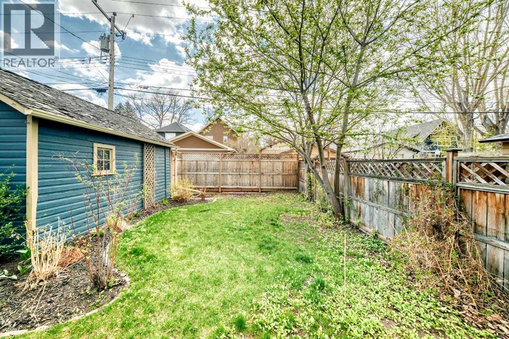 211 10 Avenue NE — photo 16