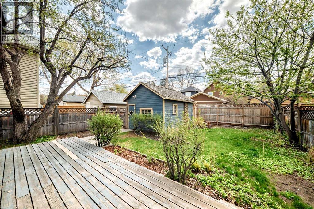 211 10 Avenue NE — photo 17
