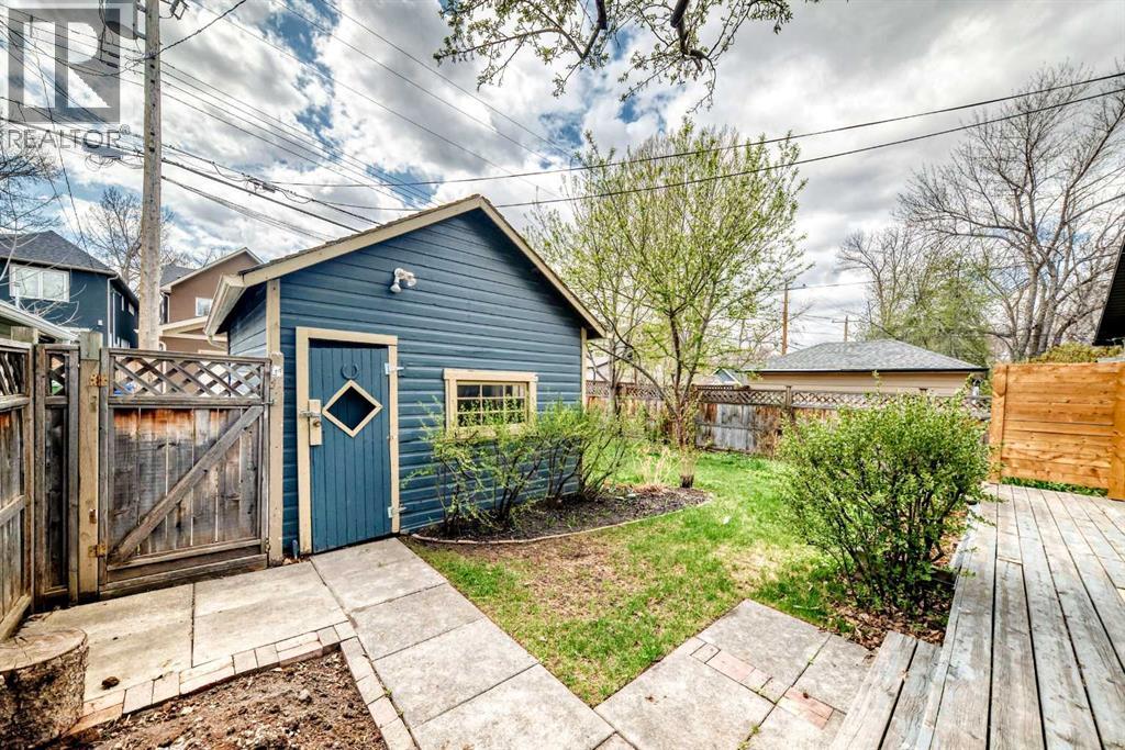 211 10 Avenue NE — photo 19