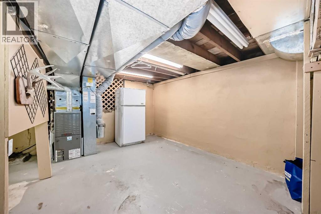 211 10 Avenue NE — photo 46