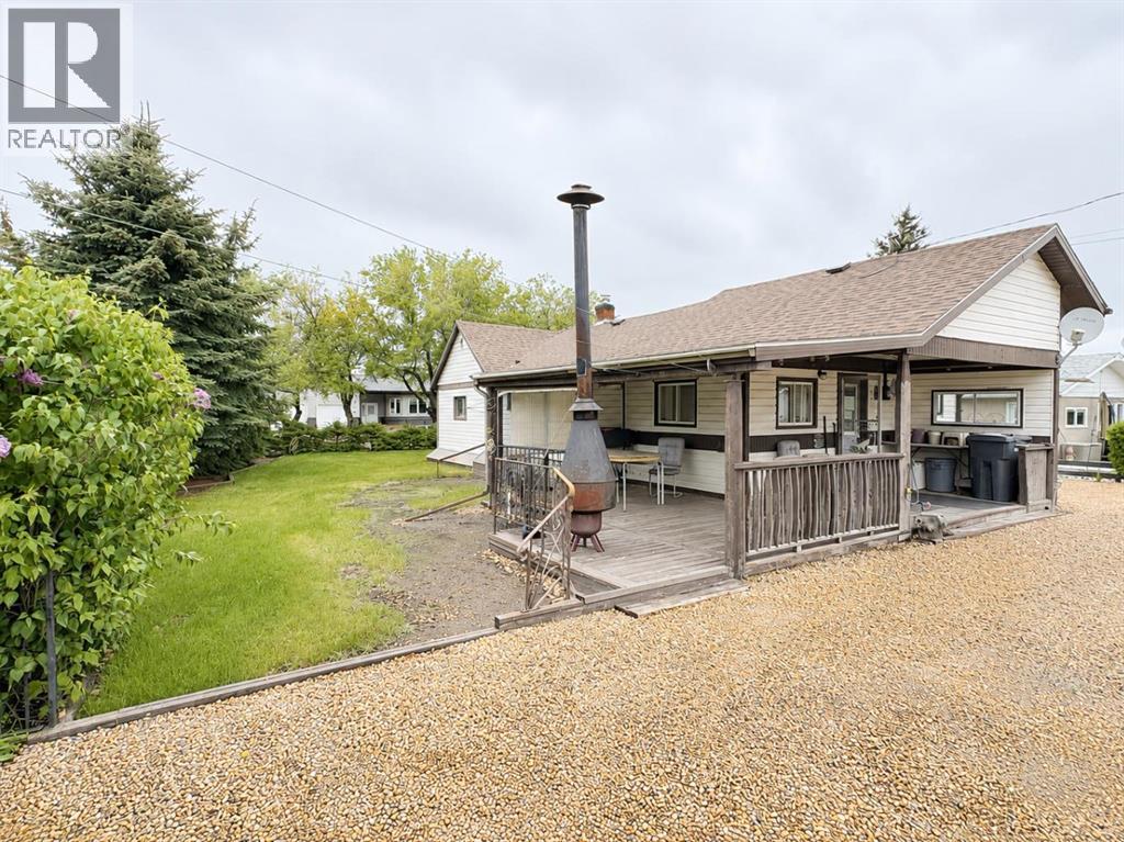 4521 44 Street - photo 2