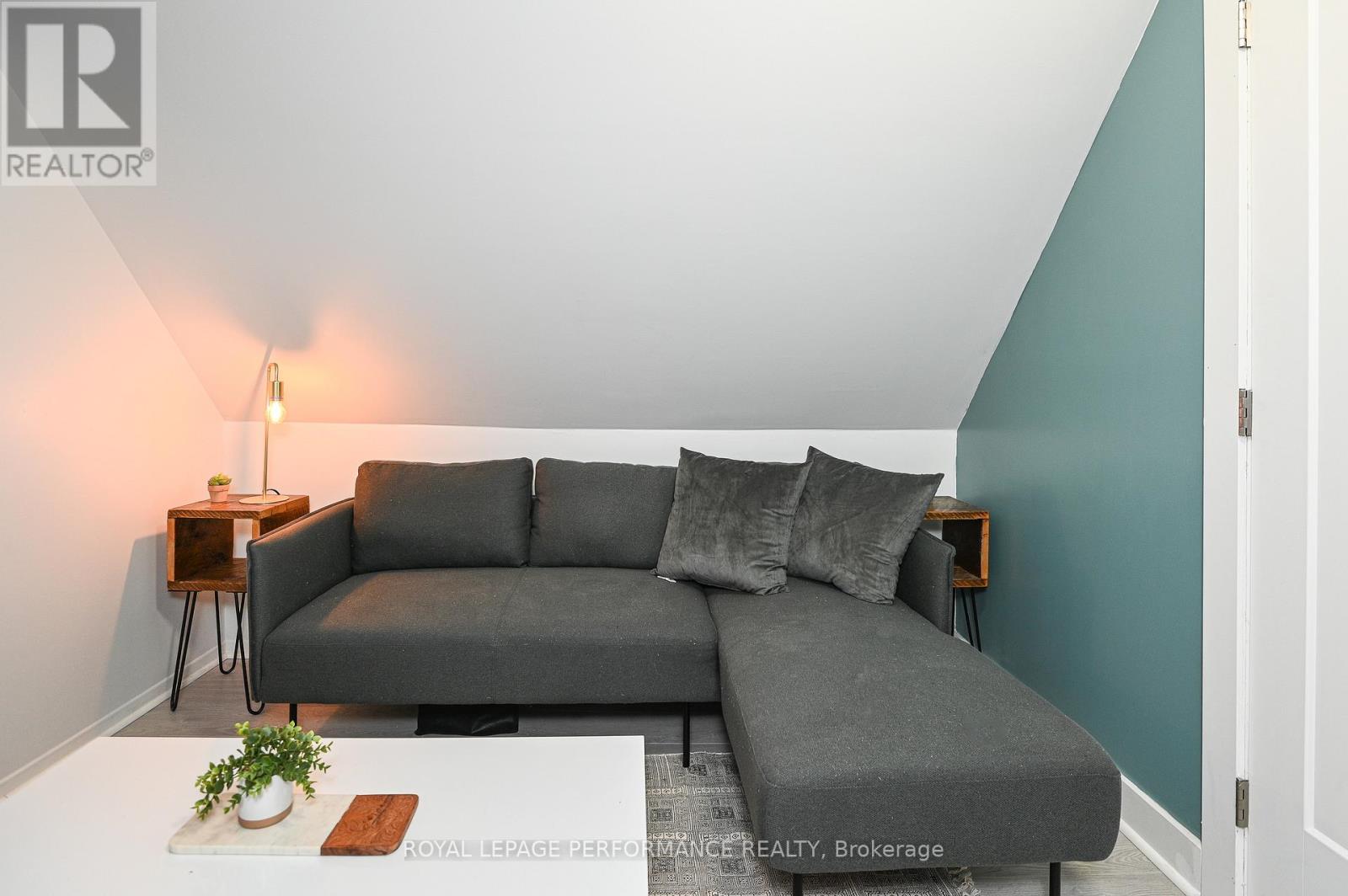 2 Bed, 1 Bath House for Rent in Ottawa – 3 – 123 PAMILLA STREET, Ottawa – MLS# X13418050 - Image 18
