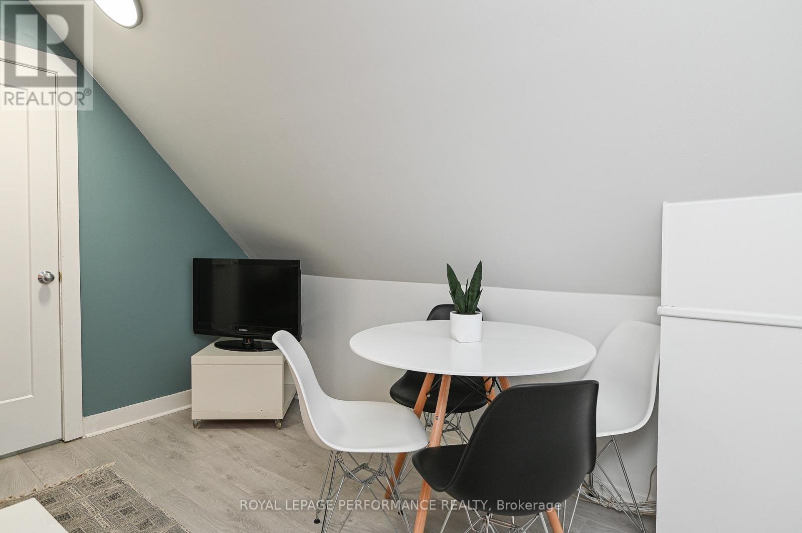 2 Bed, 1 Bath House for Rent in Ottawa – 3 – 123 PAMILLA STREET, Ottawa – MLS# X13418050 - Image 14