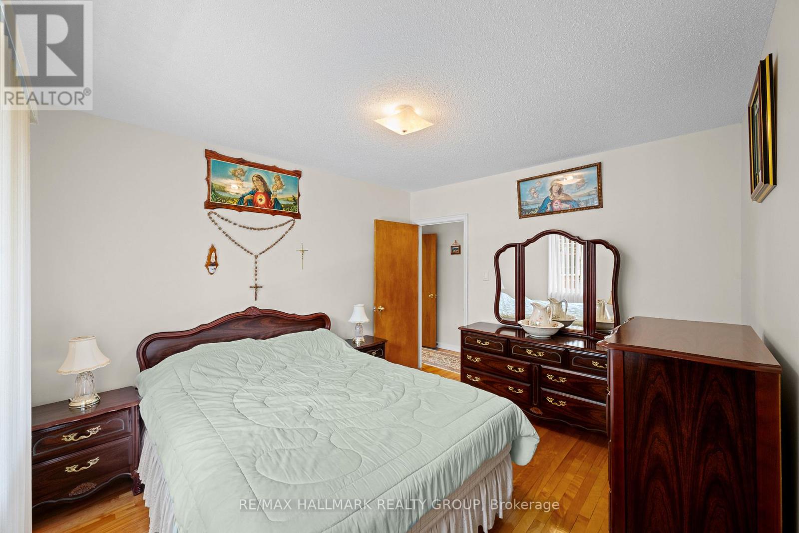 839 WESTON DRIVE - 12
