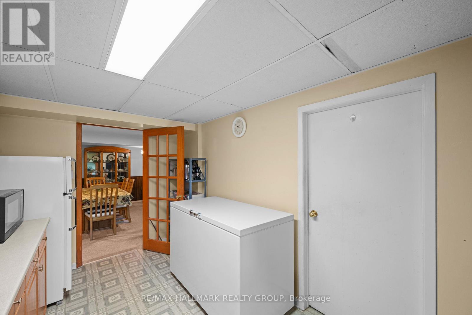 839 WESTON DRIVE - 18