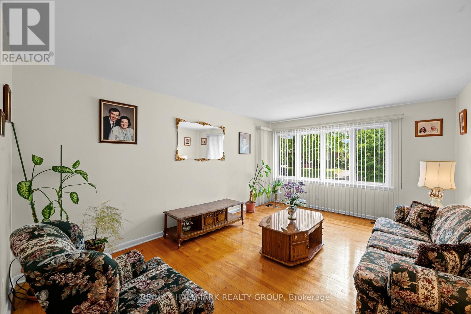 839 WESTON DRIVE - 5