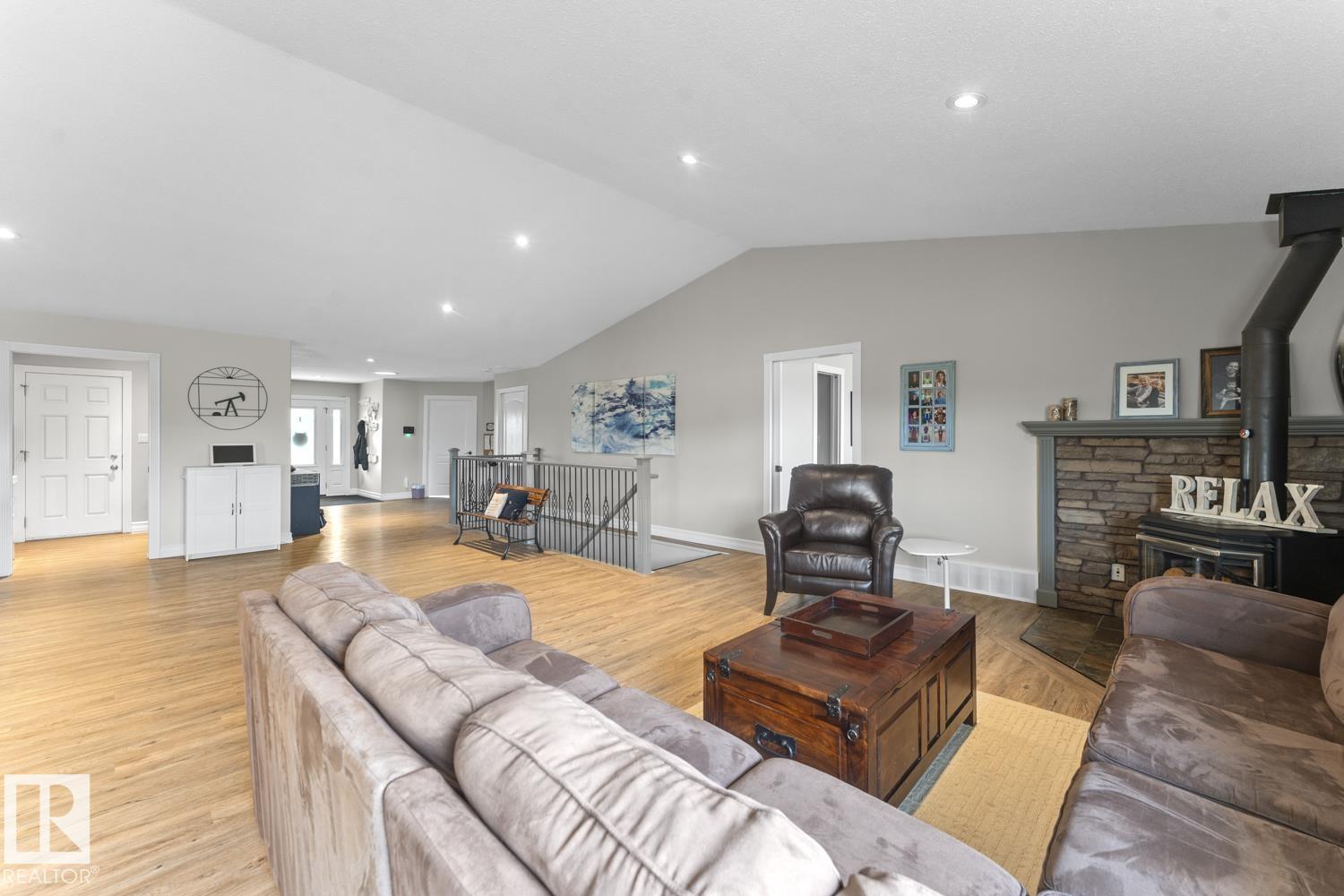 4 42310 Township Road 632 - 25