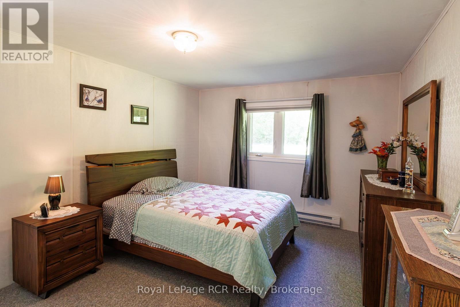 310420 KEMBLE ROCK ROAD - 15