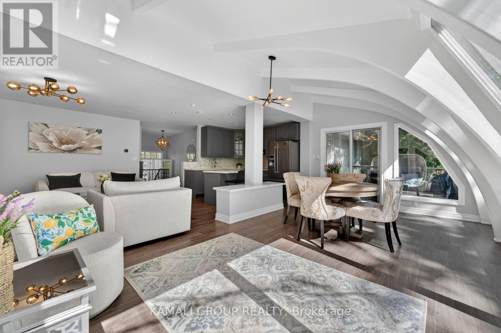 61 LAWNWOOD COURT - 11