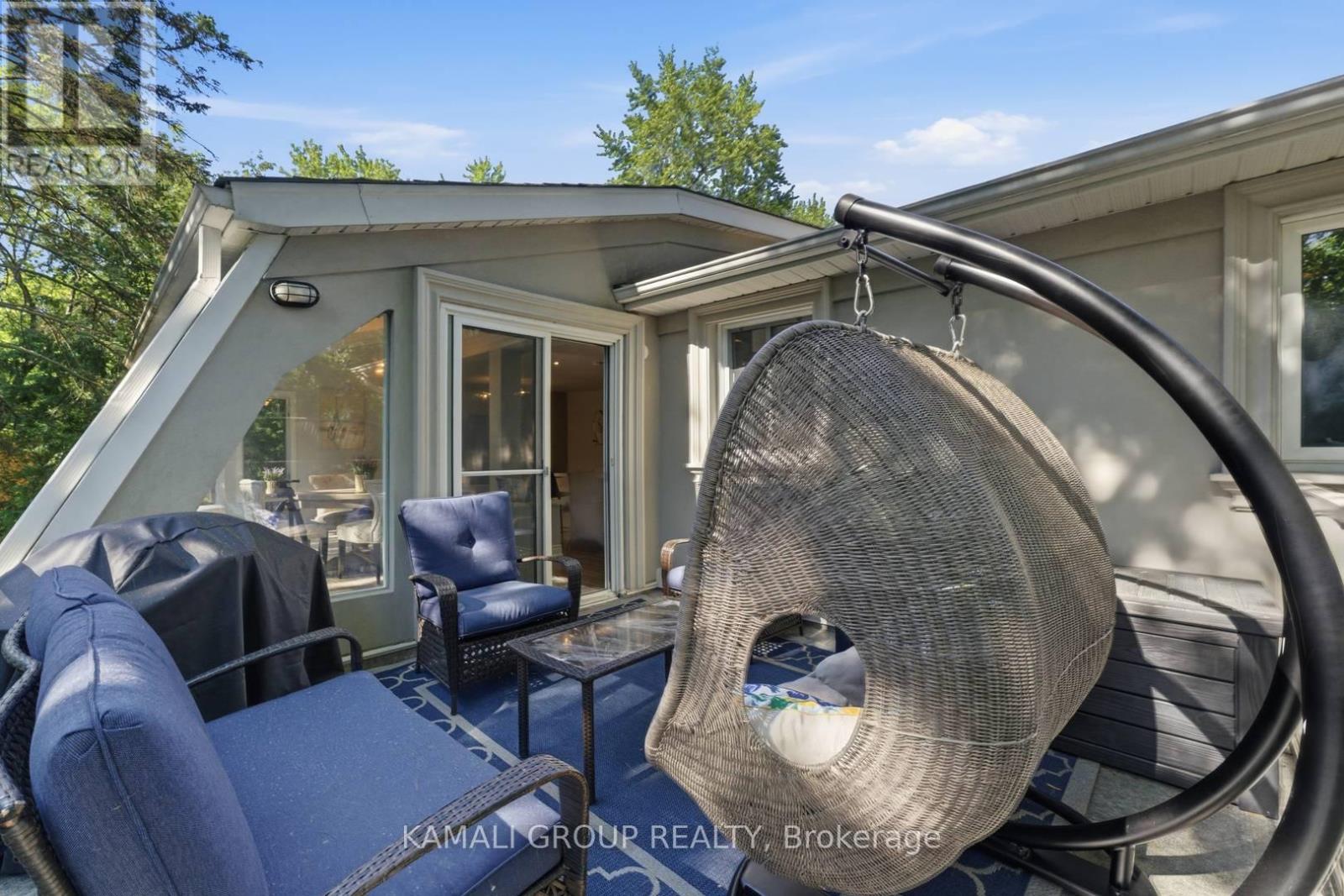 61 LAWNWOOD COURT - 15