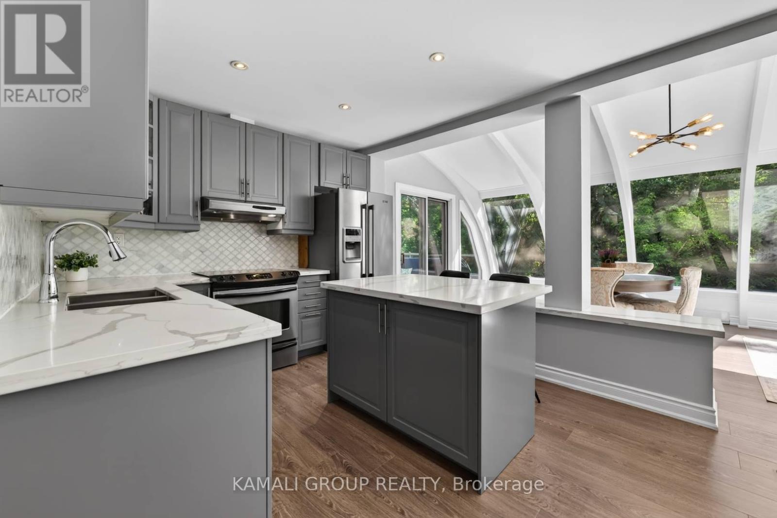 61 LAWNWOOD COURT - 17