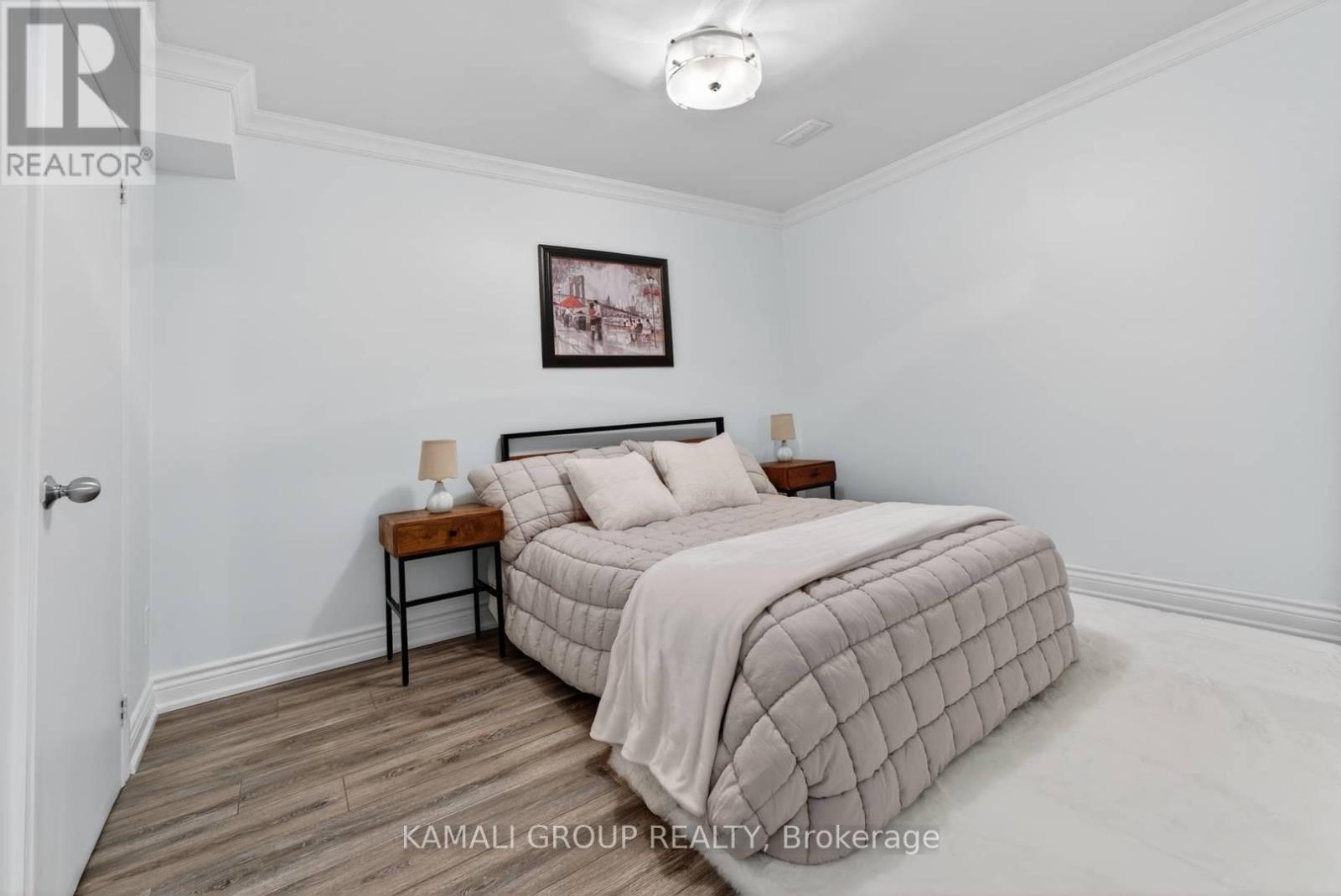 61 LAWNWOOD COURT - 25