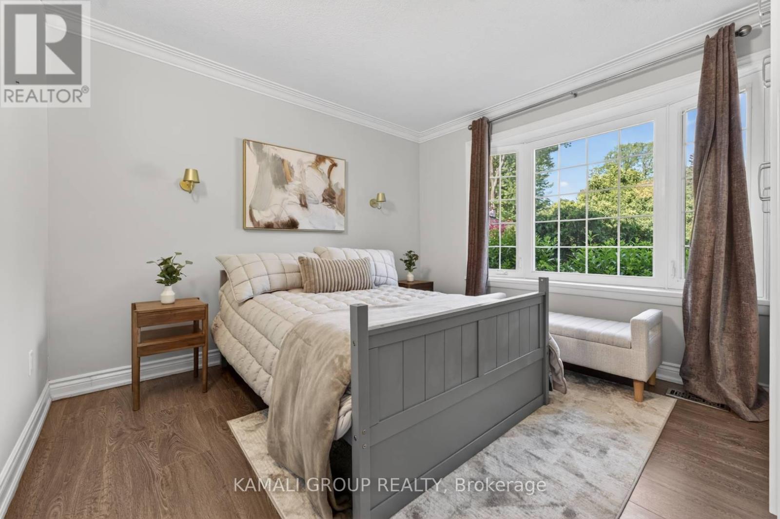 61 LAWNWOOD COURT - 26