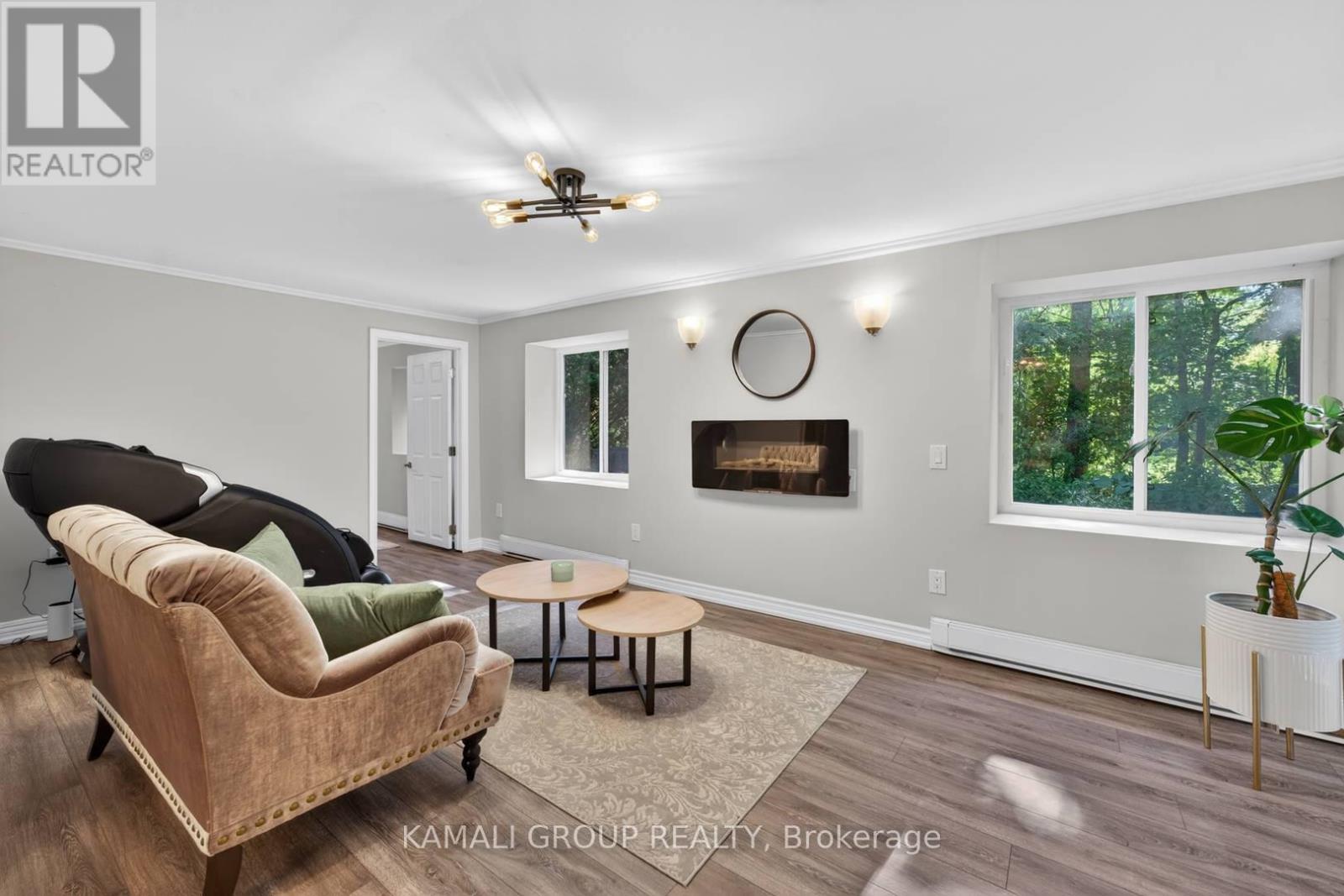 61 LAWNWOOD COURT - 39