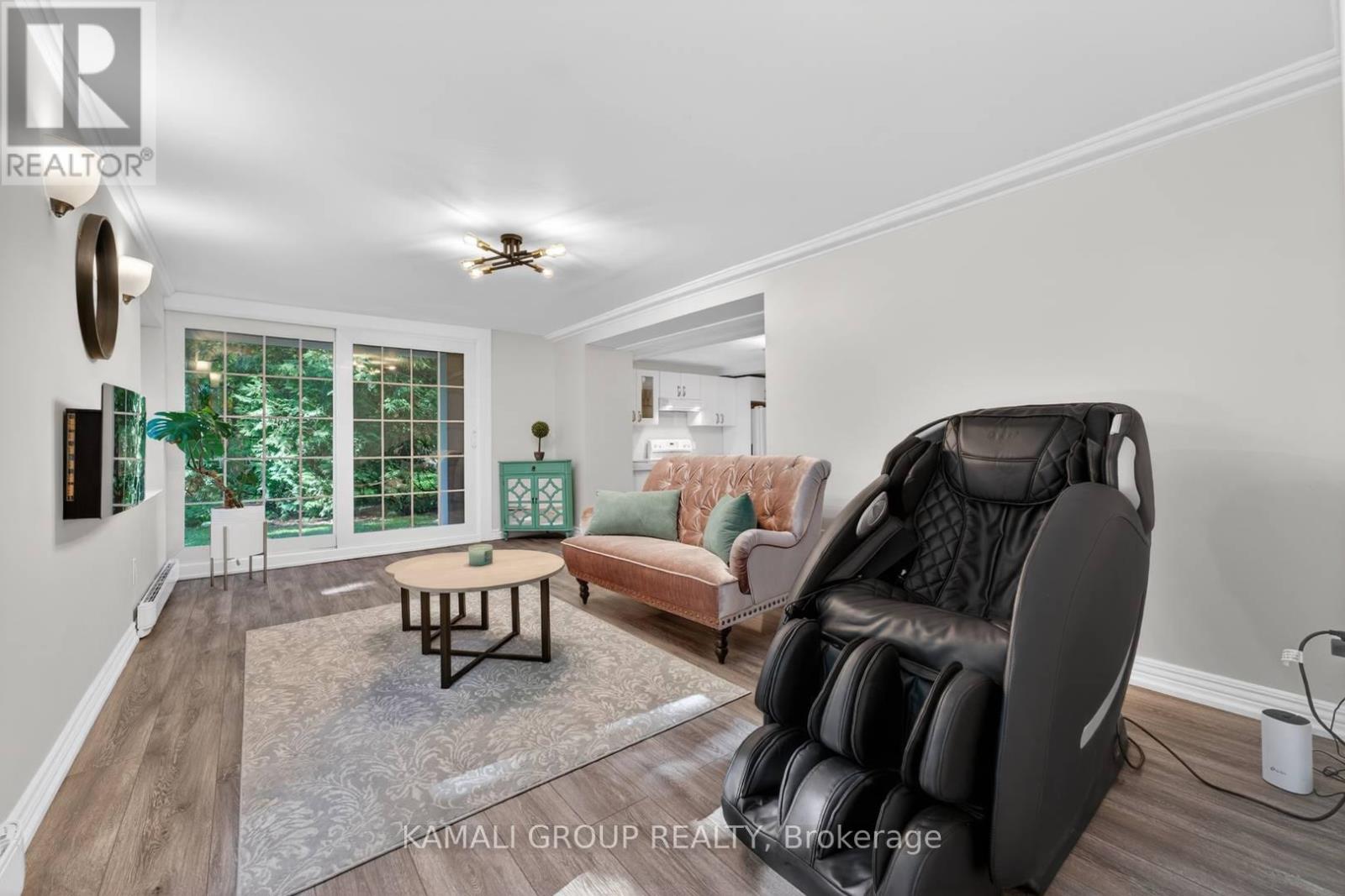 61 LAWNWOOD COURT - 42