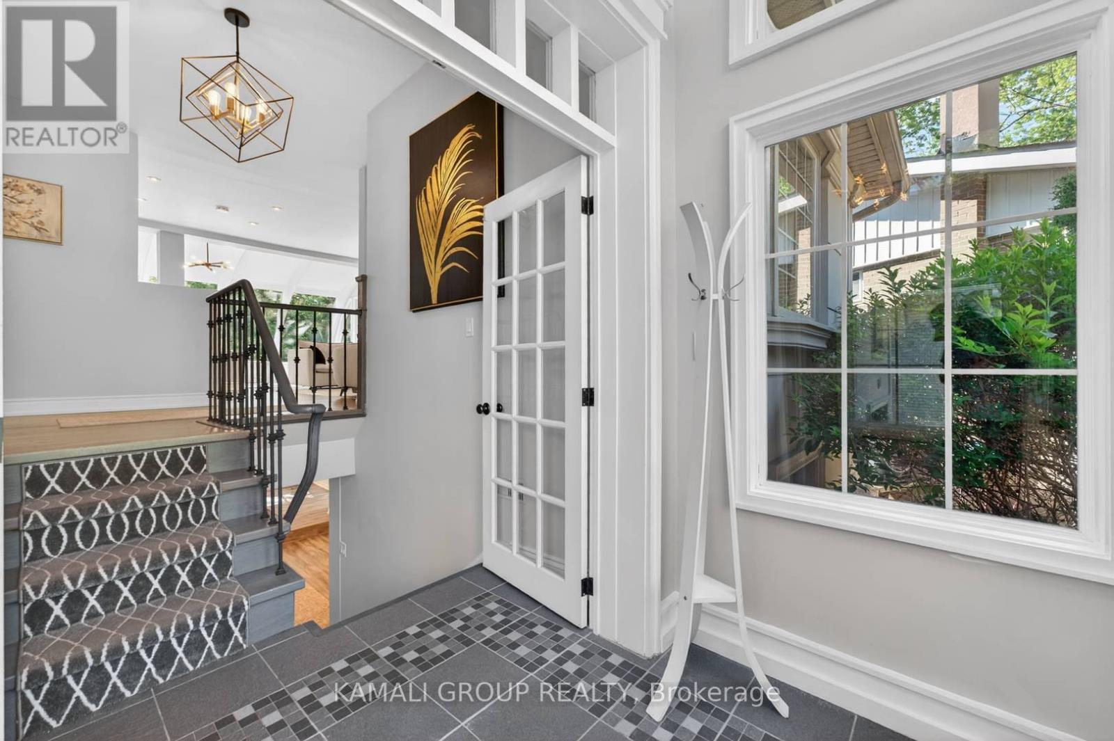 61 LAWNWOOD COURT - 5
