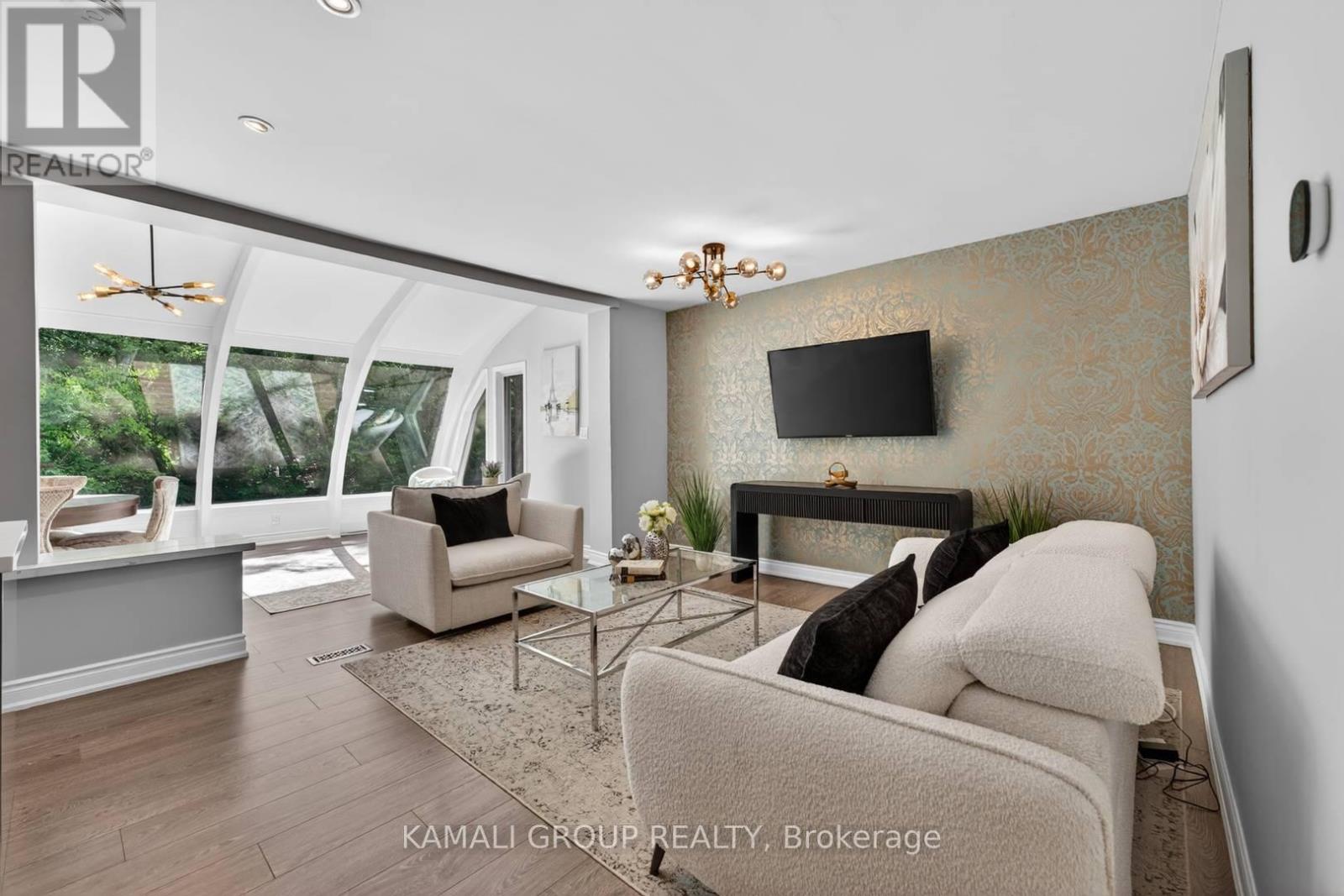 61 LAWNWOOD COURT - 8