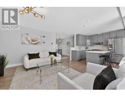 61 Lawnwood Court, Richmond Hill, ON L4C4T1 Photo 12