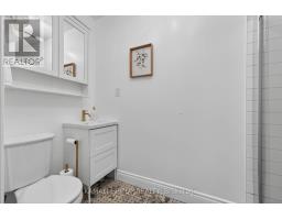 61 Lawnwood Court, Richmond Hill, ON L4C4T1 Photo 23