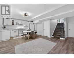 61 Lawnwood Court, Richmond Hill, ON L4C4T1 Photo 38