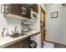 375 Jane Street, Toronto, ON M6S3Z3 Photo 12