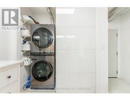 375 Jane Street, Toronto, ON M6S3Z3 Photo 28