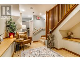 375 Jane Street, Toronto, ON M6S3Z3 Photo 38